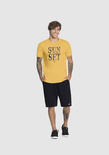 Camiseta Masculina em Malha com Estampa Sunset, AMARELO LOTUS, large.